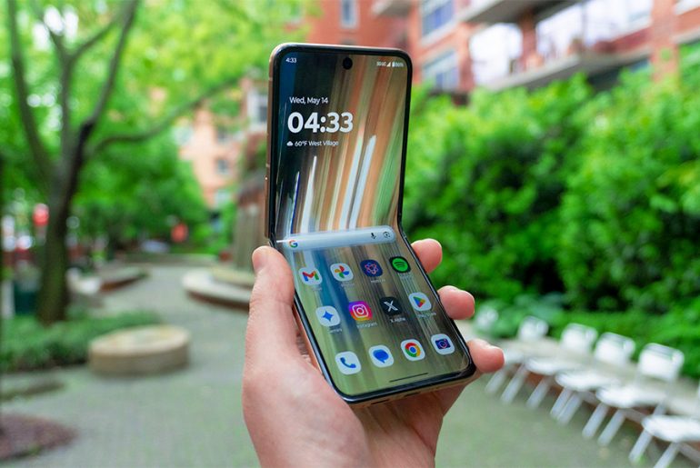 Motorola Razr Ultra 2025